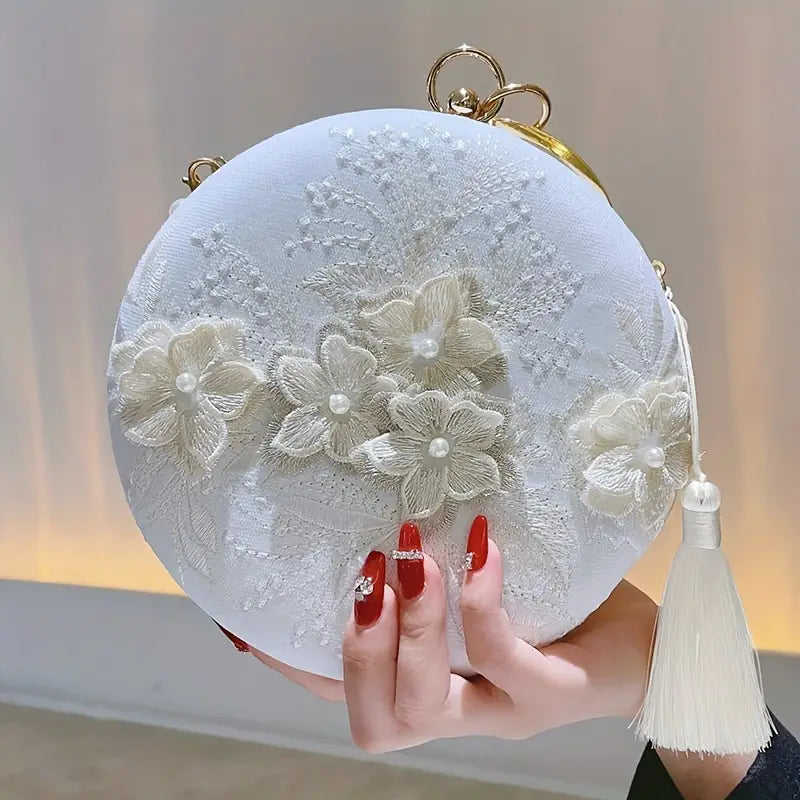 Chic Floral Embroidery Evening Clutch for Any Occasion