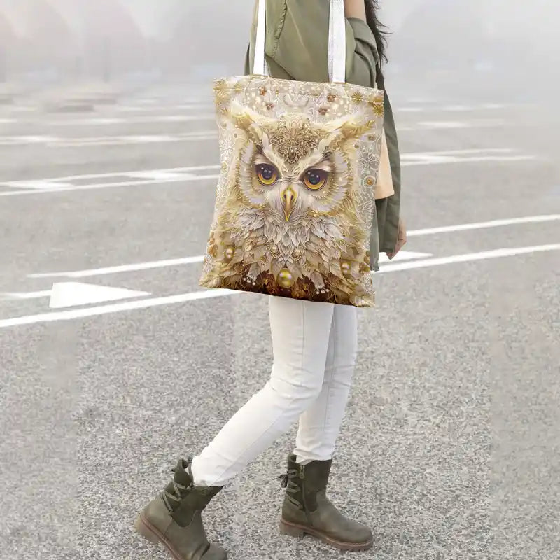 Festive Owl Christmas Tote: Spacious & Stylish for Everyday!